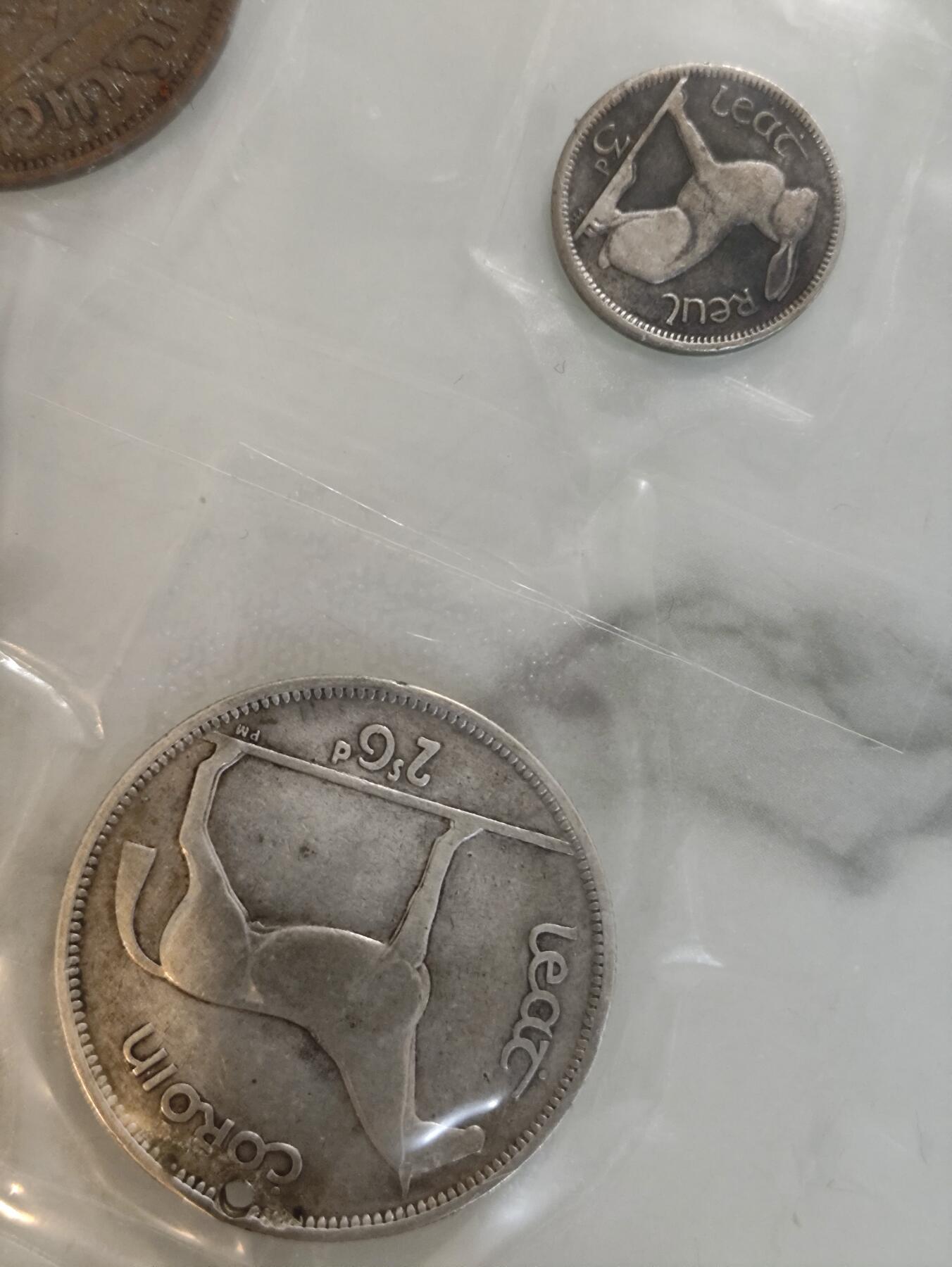 1939-1947年爱尔兰流通套币，三银二镍三铜，八枚硬币背面动物图案