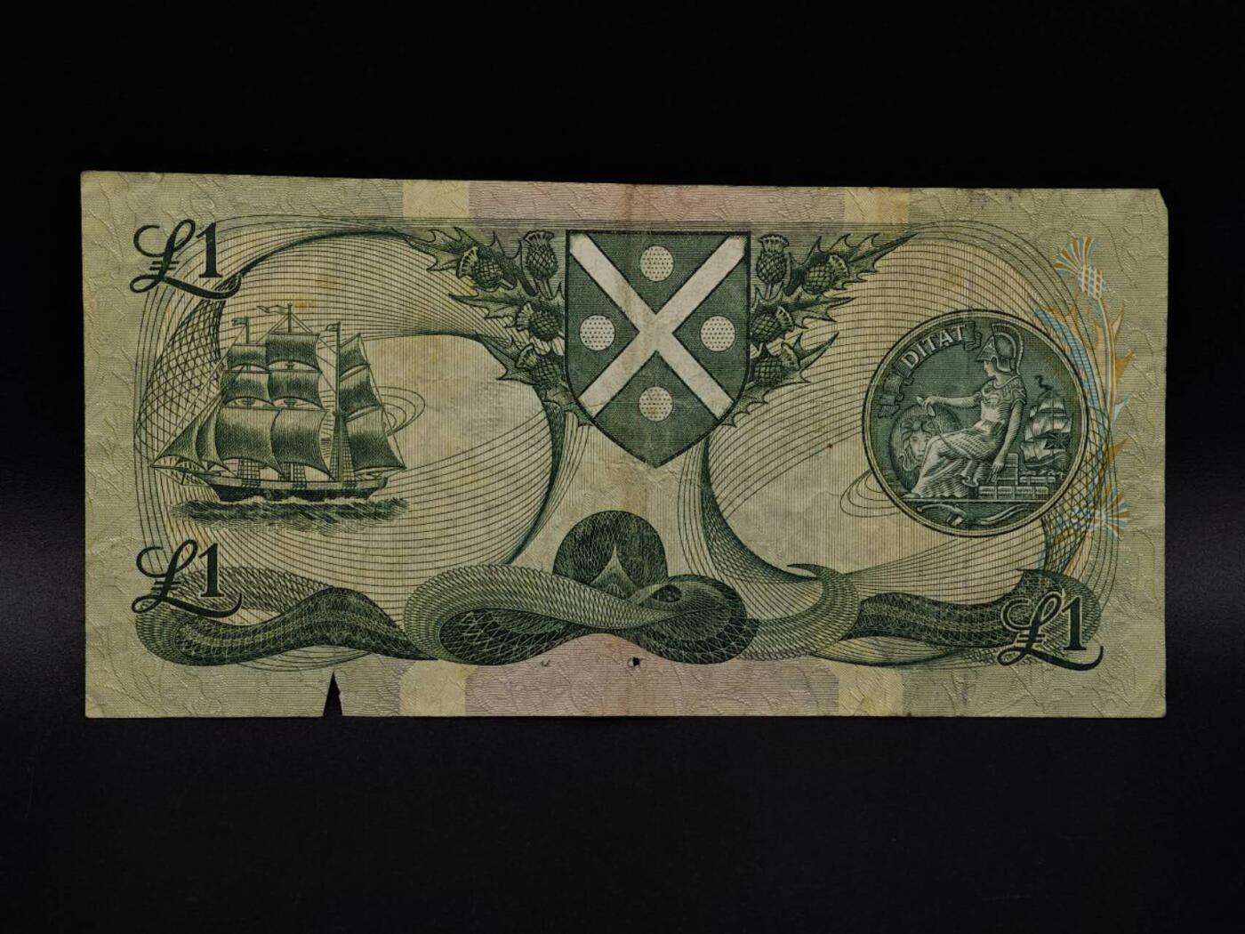  【淘币小摊】限时拍第八百九十拍   纸币场    每周一统一发货 英国苏格兰银行1镑纸币【有折】