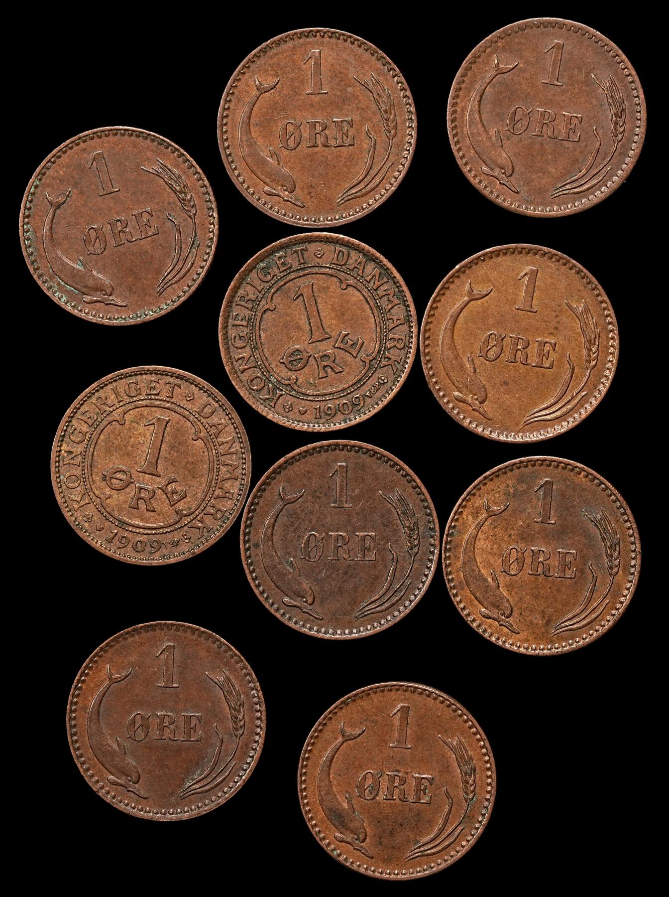 修遠堂世界钱币第110期 丹麦1欧尔铜币一组，巧克力色AU好品