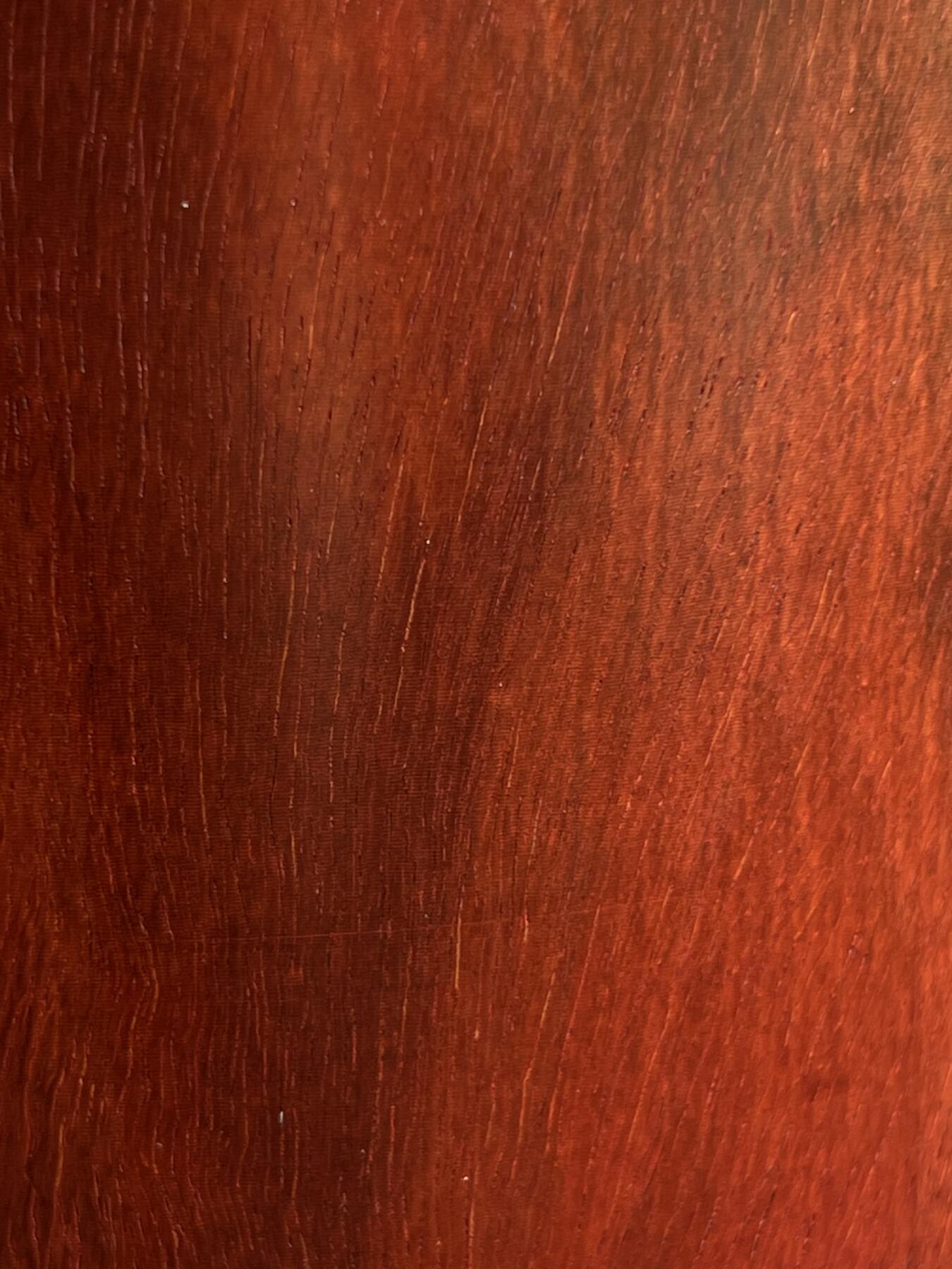 零元拍：精工非洲小叶紫檀（非印度小叶紫檀） 大号笔筒，满纹带水波带瘤子。差不多有七斤左右，精工打磨，花纹漂亮。16.8/16.5/15.5/壁厚约1.7CM。