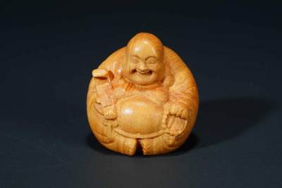 上海都达杂项专场七十二【全场包邮】 - 天然崖柏木精雕《一团和气》小摆件64-337