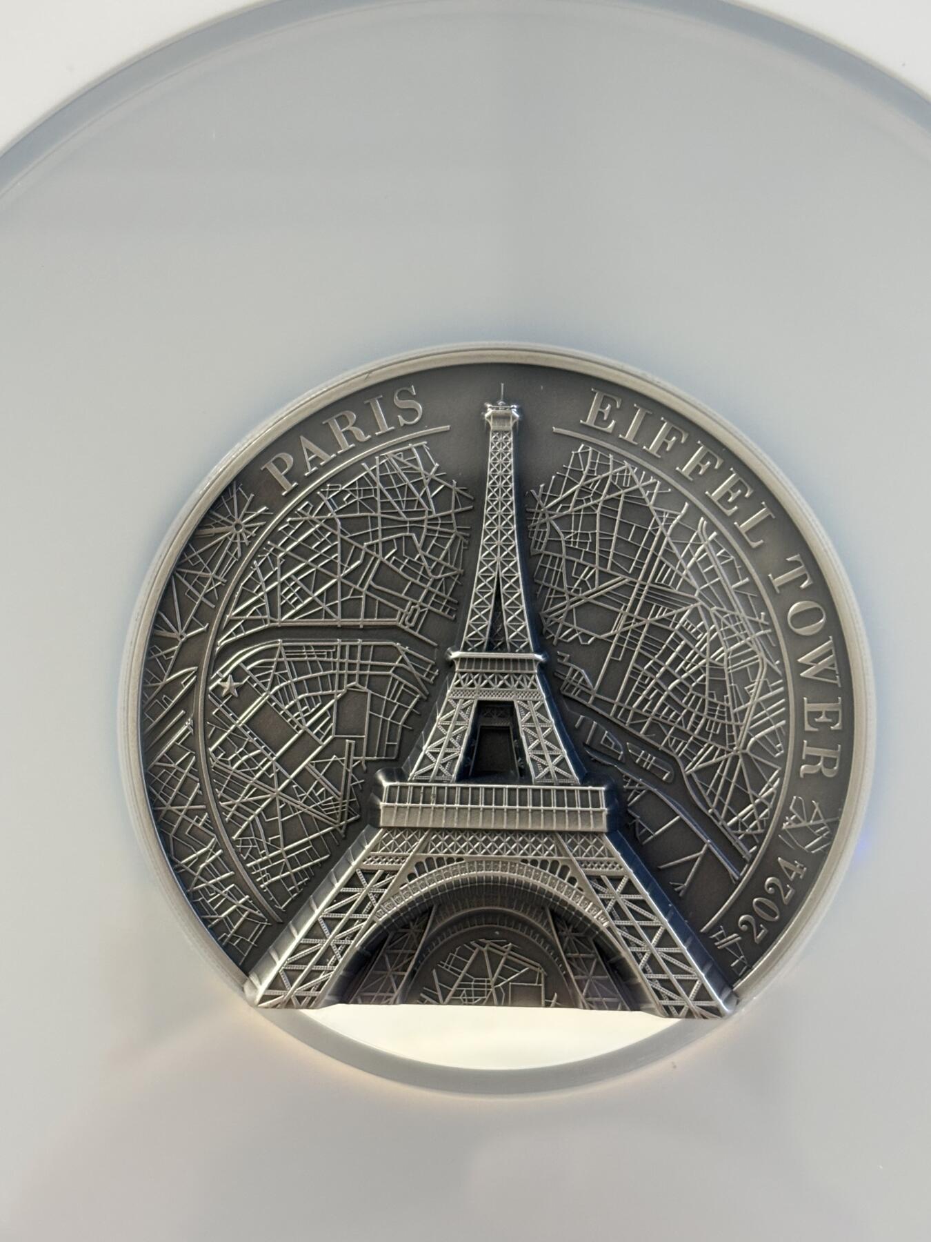 第197期拍卖 库克2024年埃菲尔铁塔5盎司纪念银币NGC-MS70首无盒无证书，999银，发行889枚