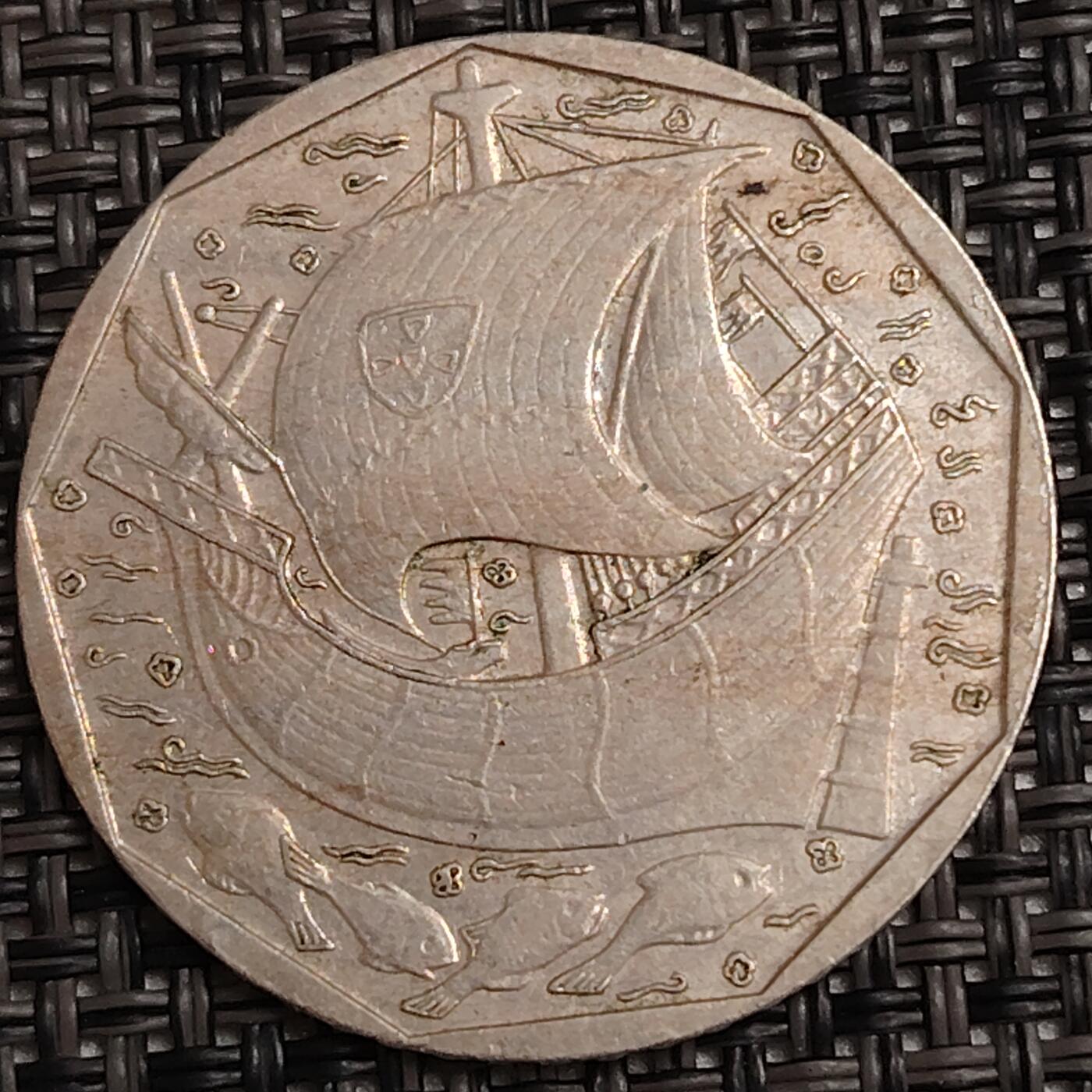 布加迪🐬～世界钱币(上海)🌾第 291 期 /  各国套币和散币 葡萄牙🇵🇹 1989年 50埃斯库多 帆船图案～C16