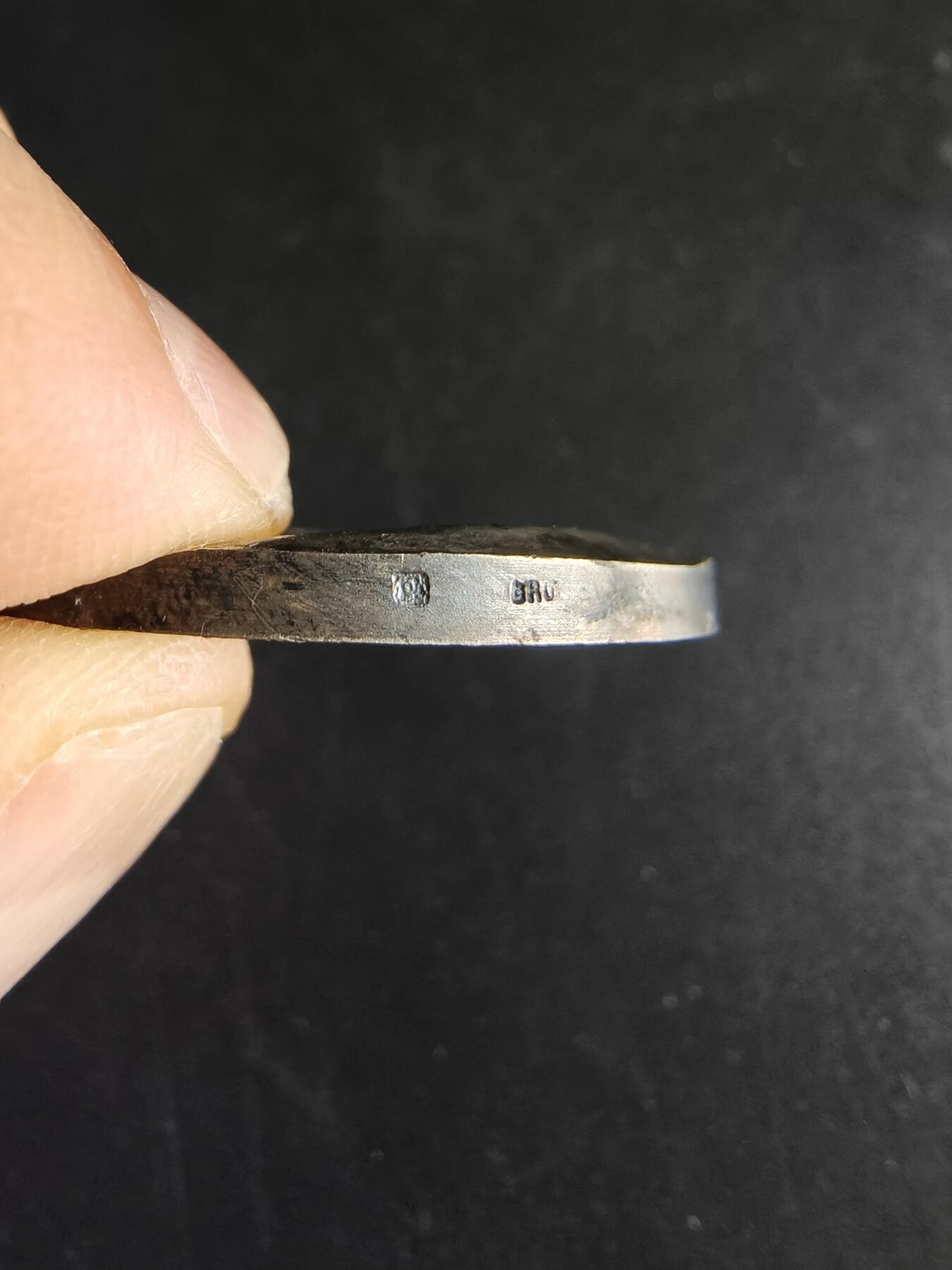 老王徽章第191期 法国书业俱乐部图书工业协会镀银大铜章      公鸡头玛丽安娜      直径44mm    重量37.4g