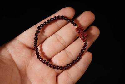 上海都达杂项专场103【全场包邮】  石榴石 手链61-207