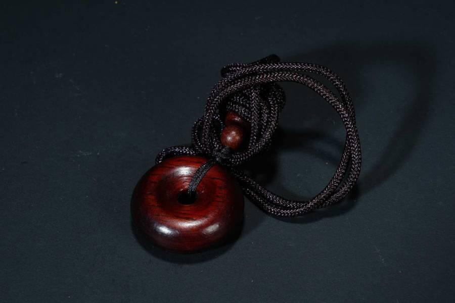 上海都达杂项专场七十二【全场包邮】 印度小叶紫檀平安扣挂件67-318