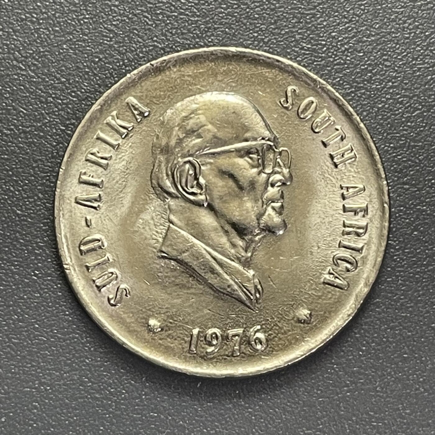 回流0405 南非1976年20分 福斯特总统 帝王花