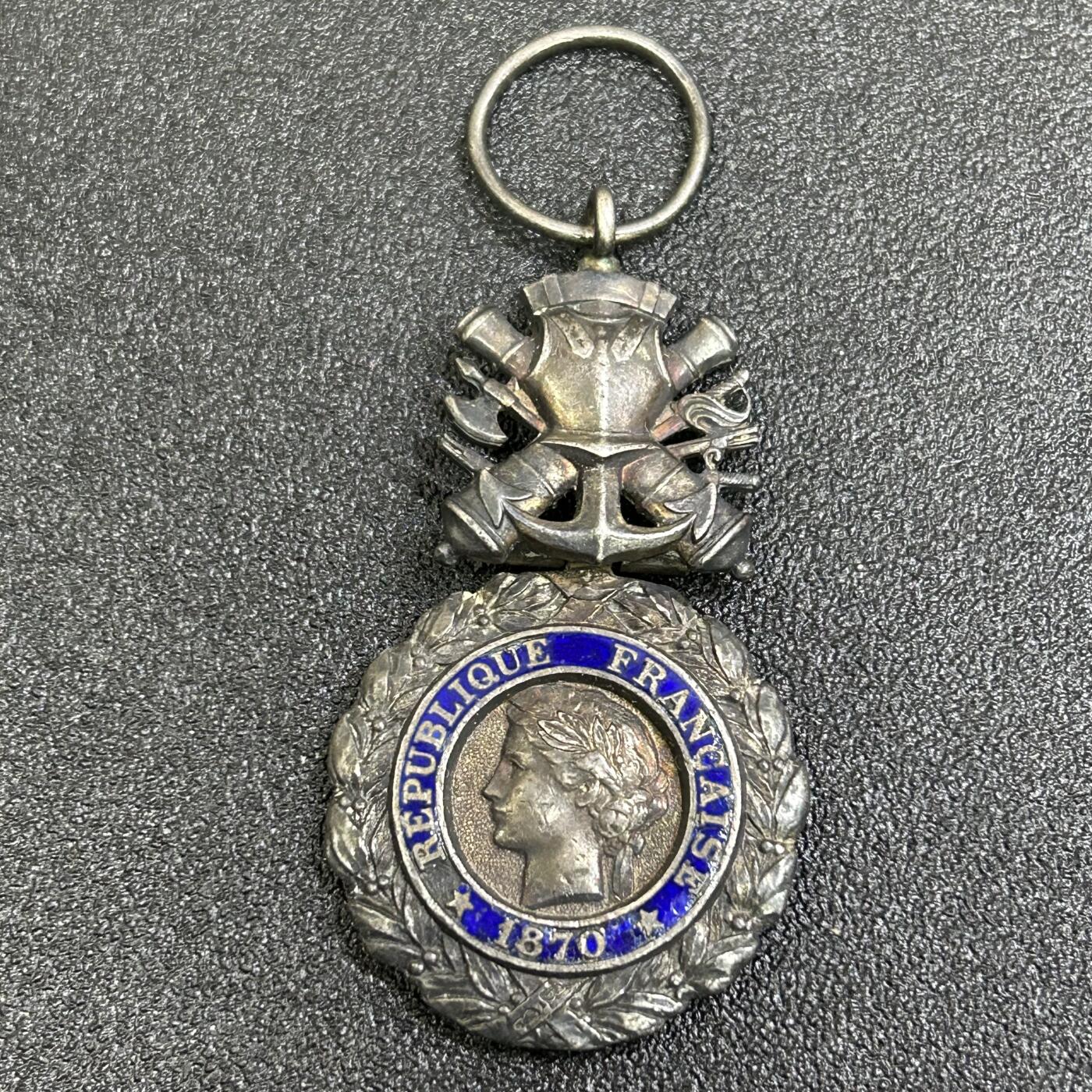 西秦中古拍卖第八十三期  法国第三共和国军事奖章 18.7克950银