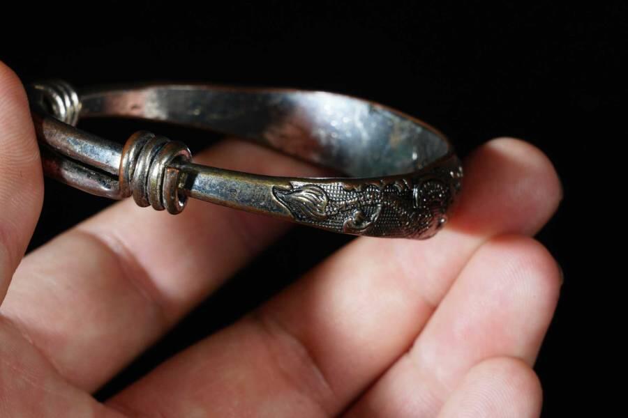 上海都达杂项专场七十二【全场包邮】 镀银刻龙凤吉祥活口手镯67-188