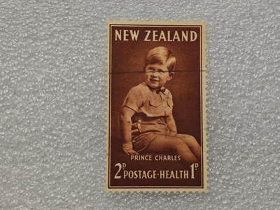  【淘币小摊】限时拍第八百九十一拍  外国老邮票 印花税票 火花纸品场    每周一统一发货 - 新西兰1952年王室查尔斯王子邮票
