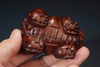 上海都达杂项专场103【全场包邮】  海南黄花梨精雕《瑞兽貔貅》小摆件62-252