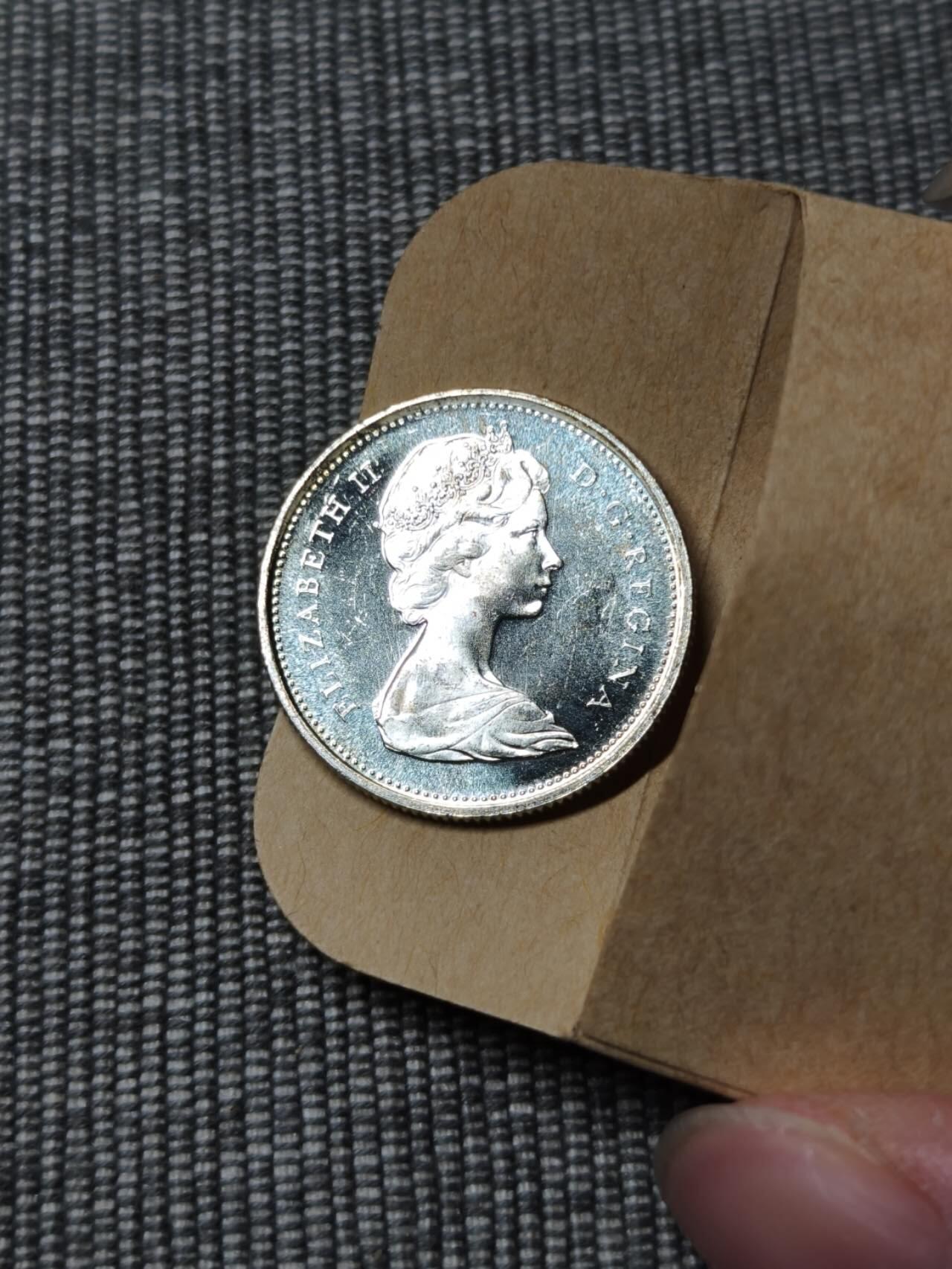 卷拆1967年加拿大建国100周年25分猞猁银币