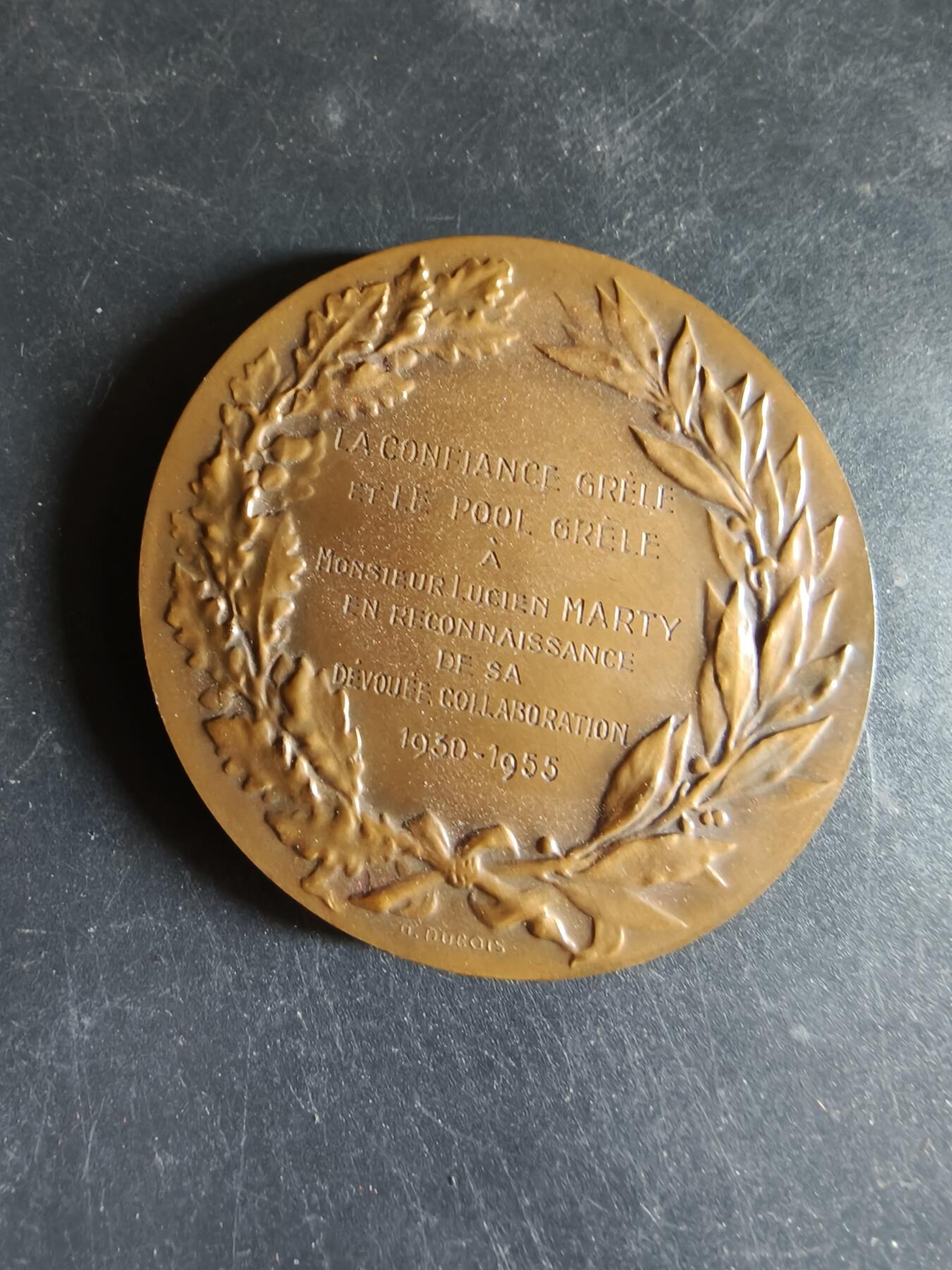 老王徽章第191期 法国冰雹保险协会服务25周年大铜章     原盒     播种女神形象      直径56mm     重量87.2g