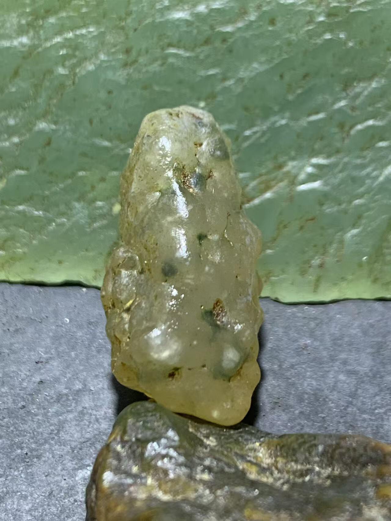 精美戈壁高玉化冻料奶油皮筋脉石原石一颗