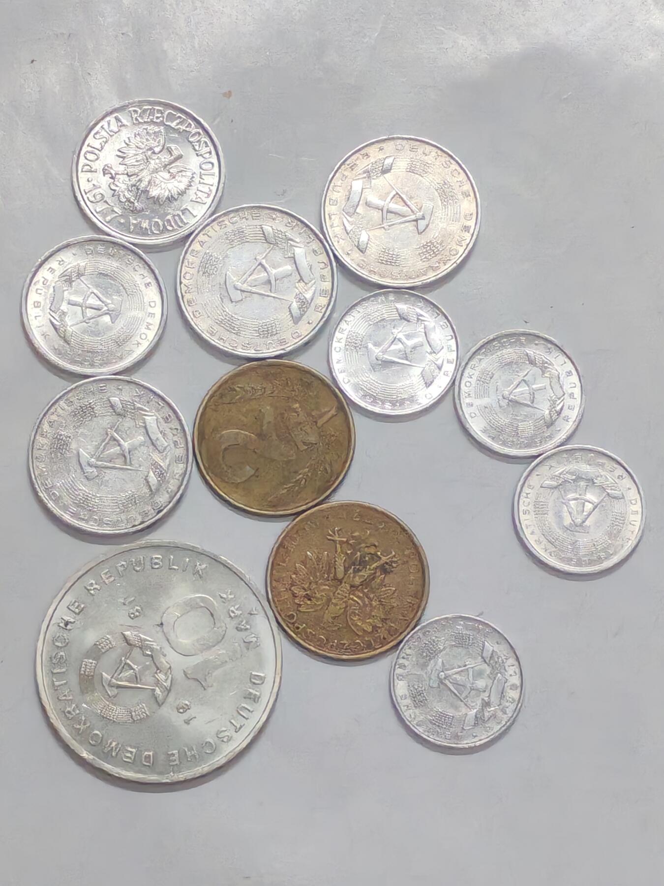 韵星假日军品类拍卖第51期  -- Rimey Holidays Militaria Auction 51 民主德国马克一组