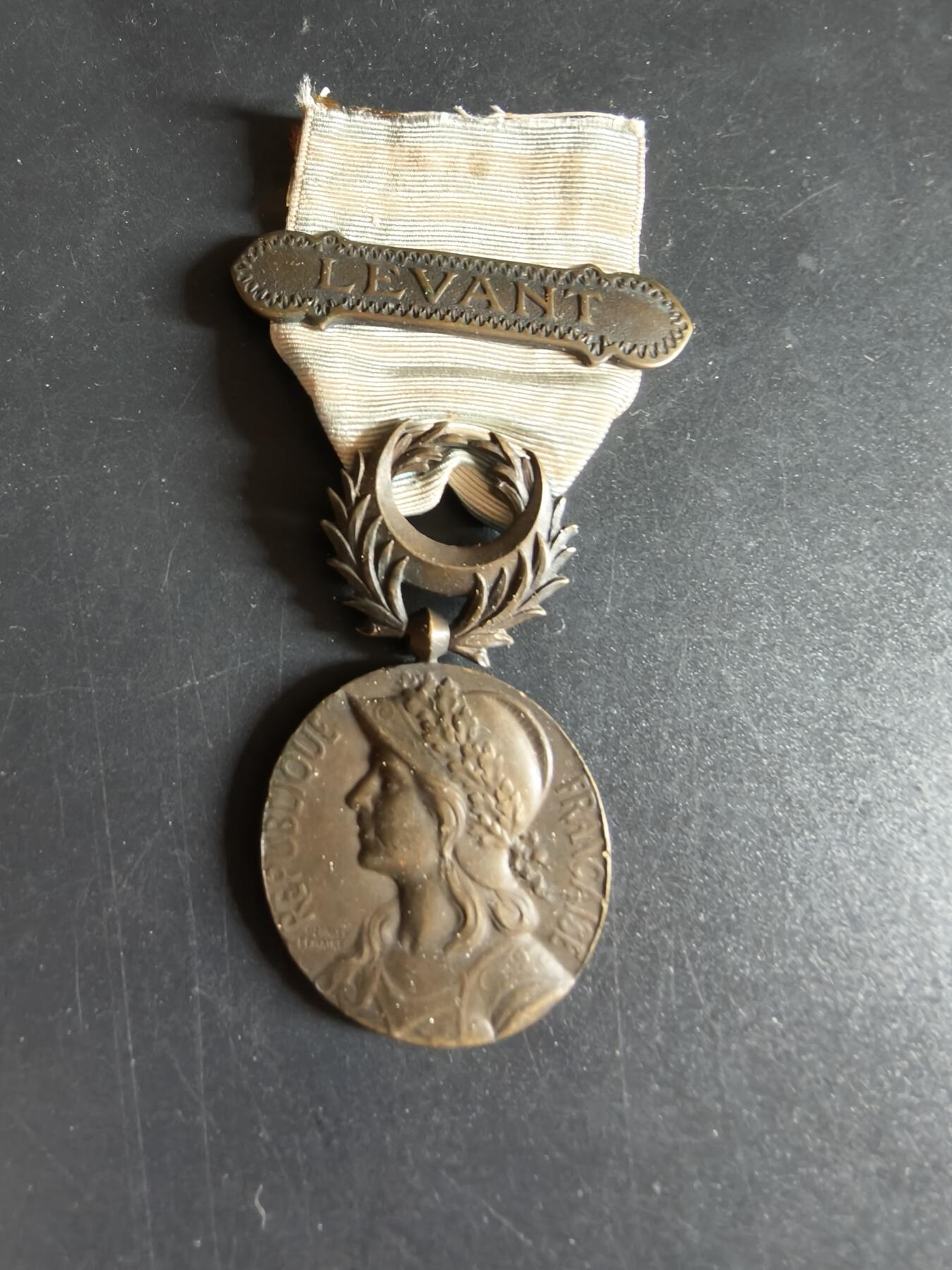 老王徽章第191期 法国二战黎凡特战役奖章     带黎凡特勋条
