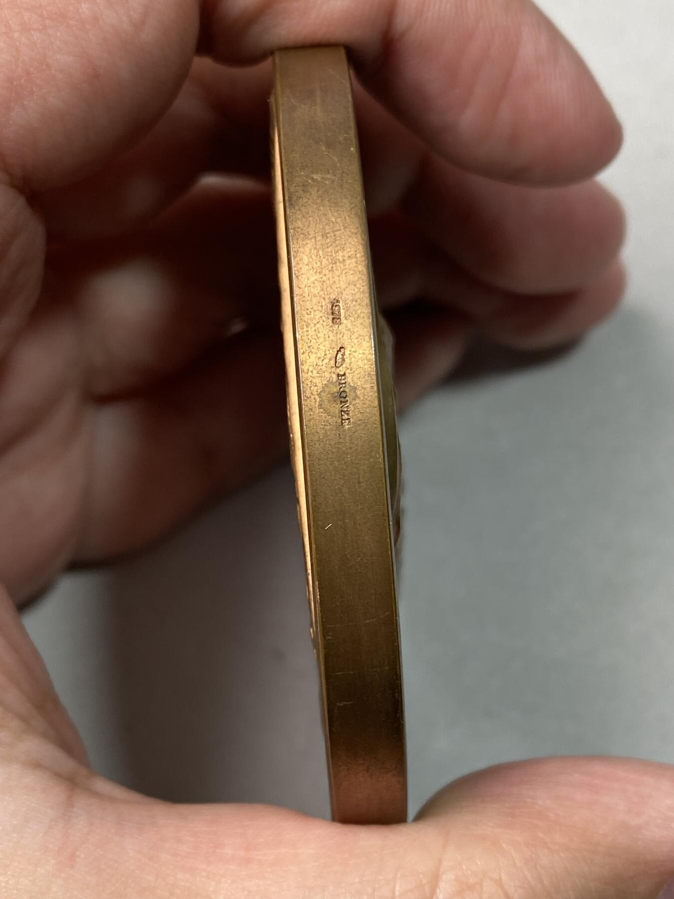 万国钱币拍卖第064期 1844年法国菲利普一世纪念阿尔及利亚伊斯利战役胜利大铜章 战役前期摩洛哥支持阿尔及利亚抵抗力量 法军在未正式宣战的情况下发动突袭 法军约8000人击败了约45000人的摩洛哥军队 245g 75mm