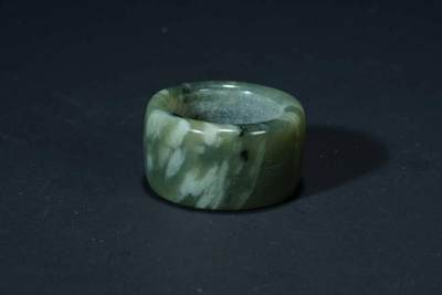 上海都达杂项专场七十二【全场包邮】 - 天然和田玉扳指 附鉴定证书67-99