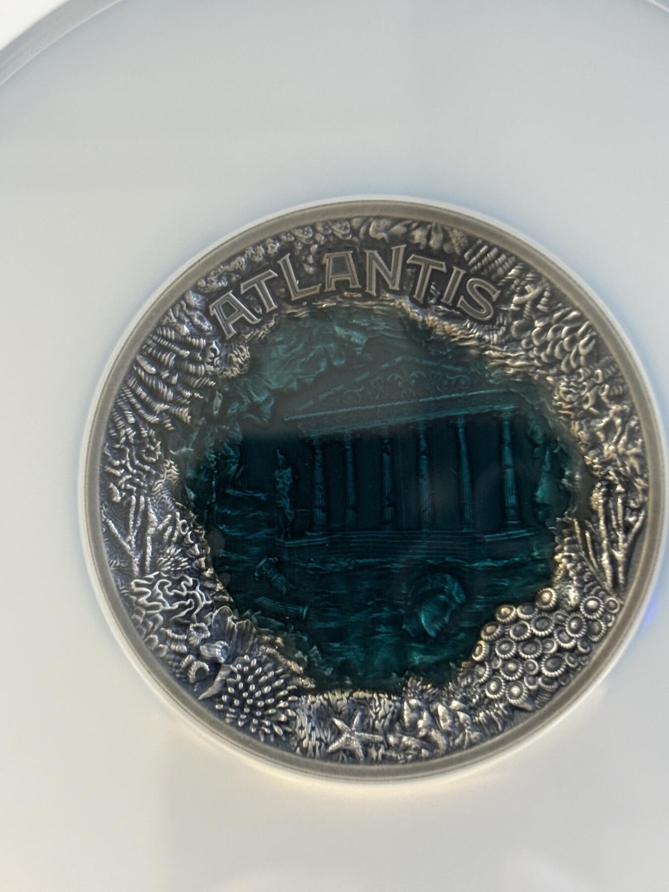 第197期拍卖 纽埃2019年发行亚特兰蒂斯海底迷宫镶嵌树脂2盎司高浮雕仿古纪念银币NGC-MS70首无盒证书，999银，发行500枚