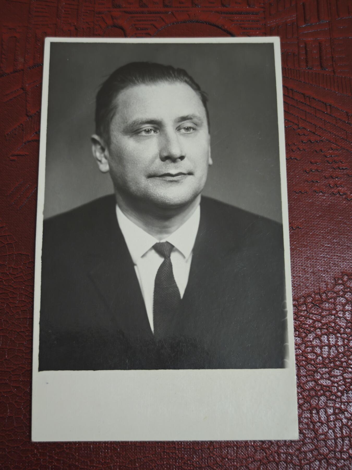 橙子收藏第七期 苏联卫国战争海军上校西服正装肖像银盐老照片 原品