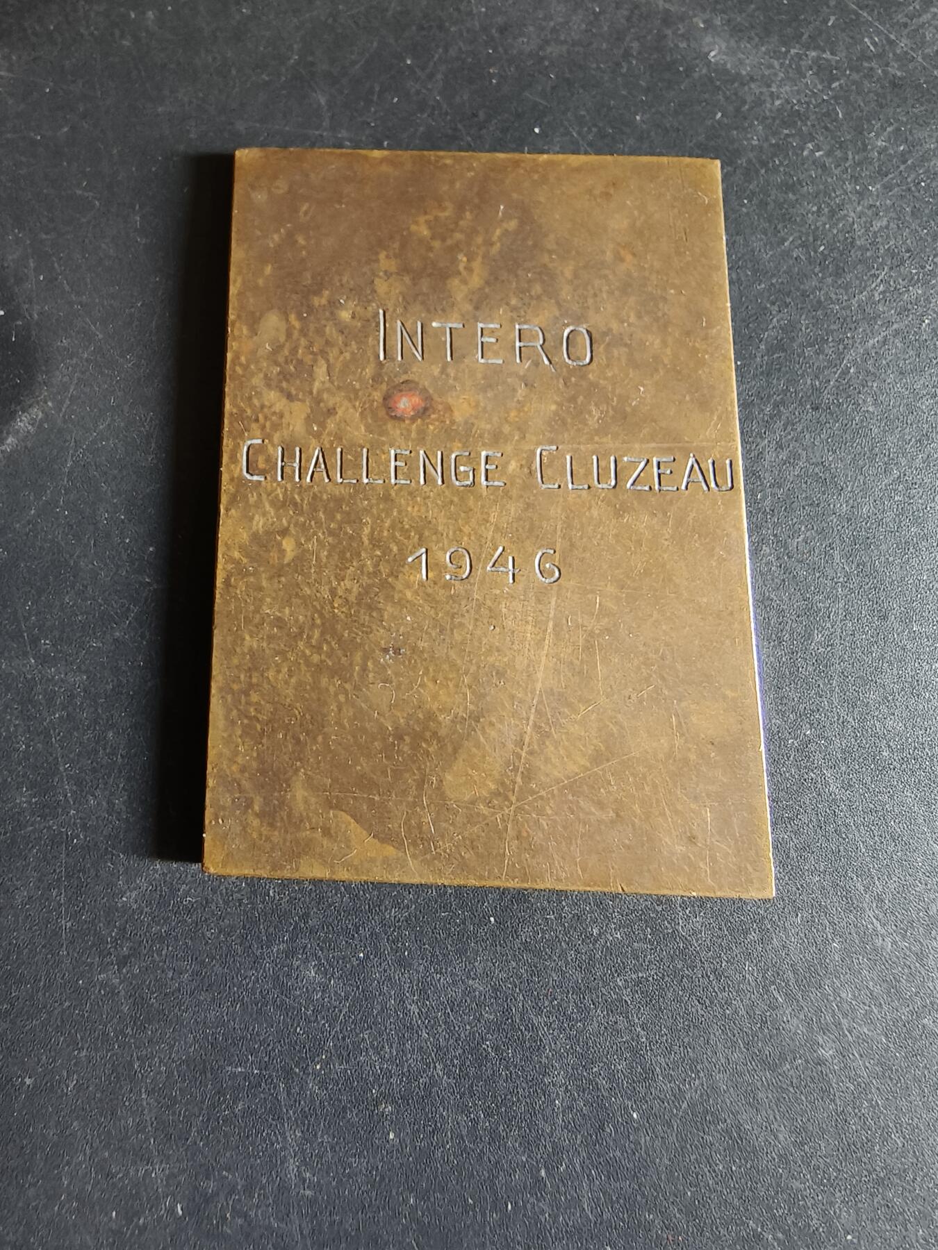 老王徽章第191期 法国网球运动方形大铜章     尺寸40×58mm    重量43g