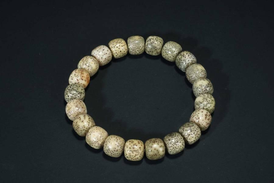 上海都达杂项专场六十六【全场包邮】 海南原生态星月河豚菩提桶珠手串62-246