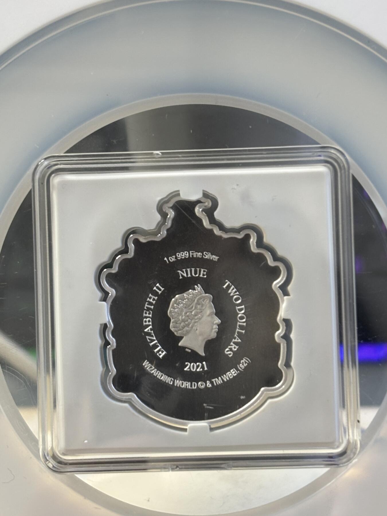 第197期拍卖 纽埃2021年哈利波特赫奇帕奇徽章纪念银币NGC-PF70首期无盒无证书，999银，发行5000枚