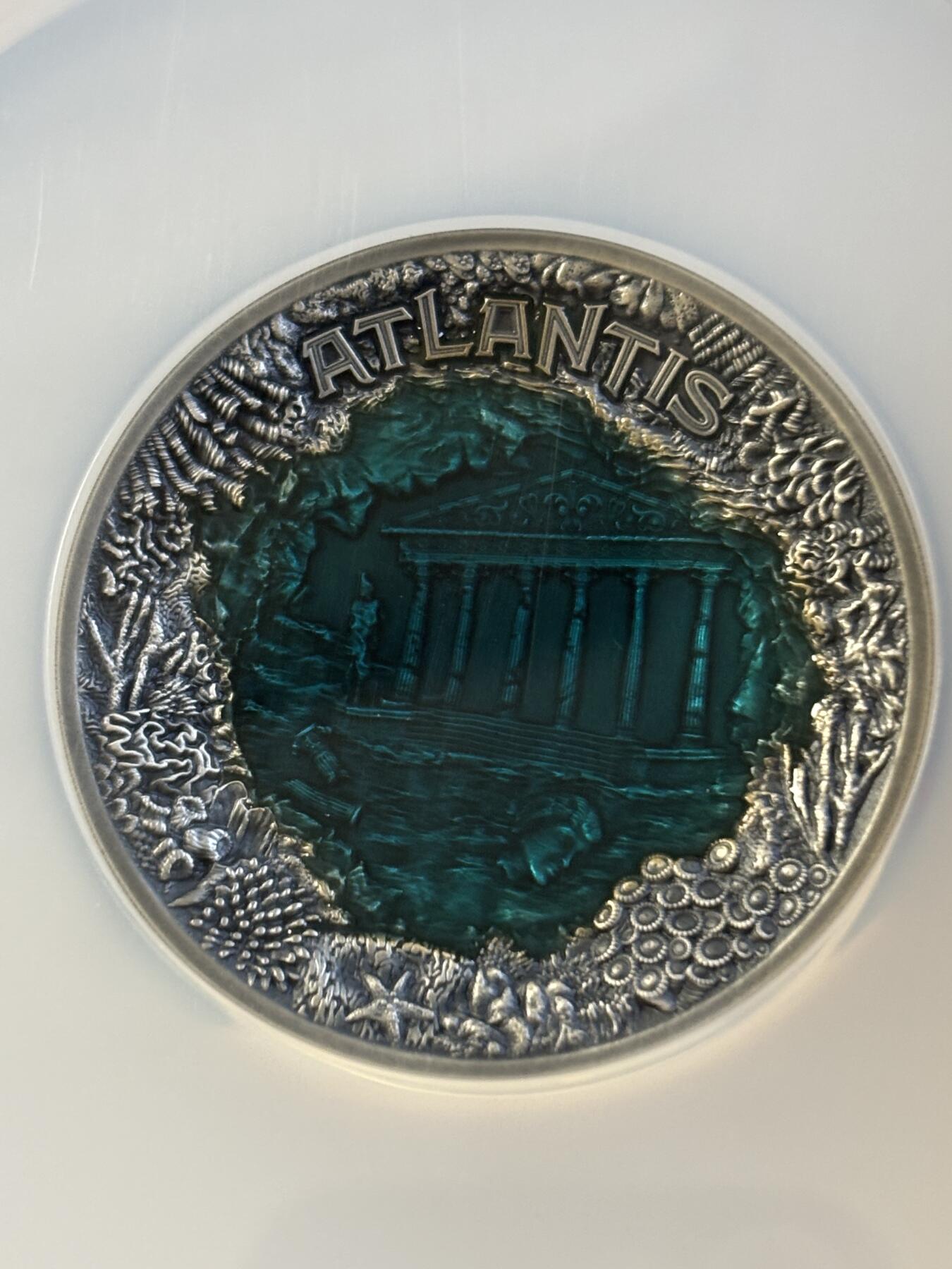 第197期拍卖 纽埃2019年发行亚特兰蒂斯海底迷宫镶嵌树脂2盎司高浮雕仿古纪念银币NGC-MS70首无盒证书，999银，发行500枚