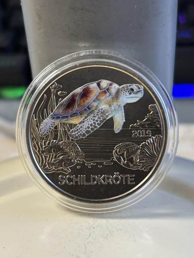 第196期拍卖 - 奥地利2019年夜光动物系列海龟彩色纪念币