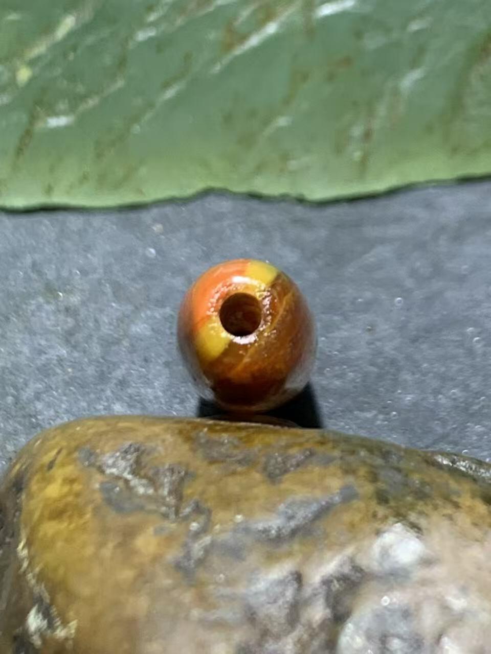 冰飘战国红玛瑙通货桶珠一颗！