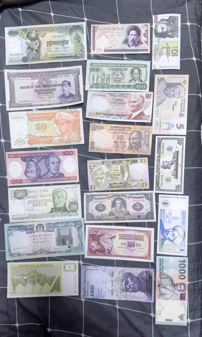 北京马甸外国币专卖第150期，外国纸币专场，陆续上拍，欢迎关注 - 散币之四：20张