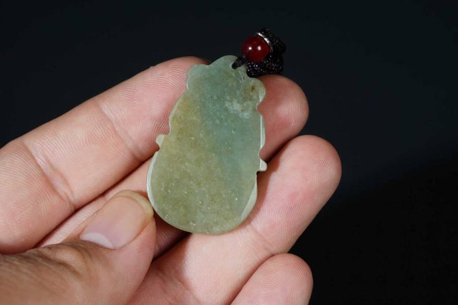 上海都达杂项专场六十六【全场包邮】 天然和田玉精雕《福禄》挂件 附鉴定证书66-135