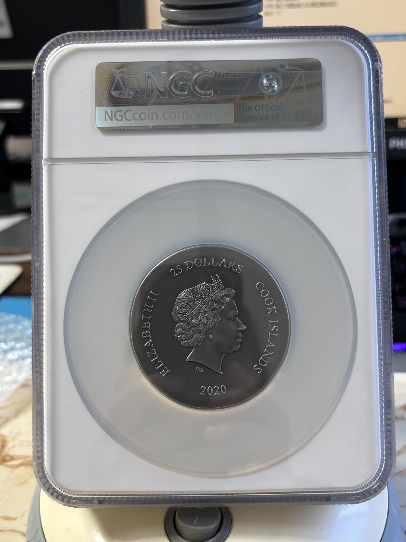 第197期拍卖 库克2020年货币上的乌龟盎司仿古银币NGC-MS70，999银，5盎司