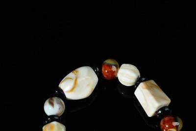 上海都达杂项专场103【全场包邮】  陶瓷随形手串61-388