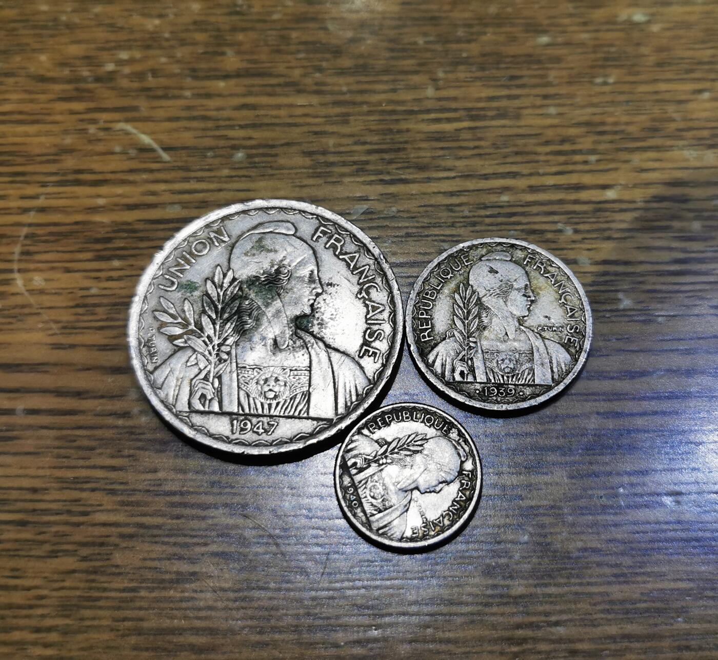 零零发外国硬币拍卖 无佣金 法属印度支那3枚1皮阿斯特为大直径镍币