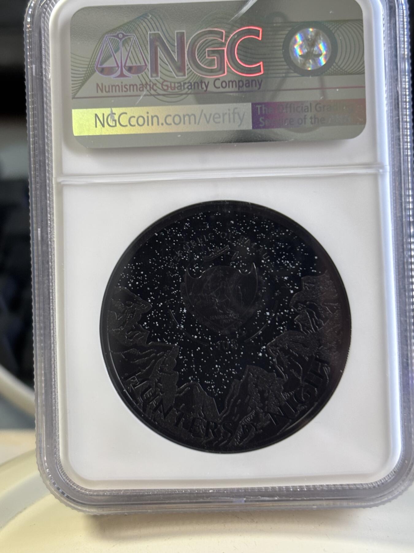 第197期拍卖 帕劳2023年夜间猎人系列凯门鳄曜石黑2盎司纪念银币NGC-PF70首无盒证书，9999银，发行量888枚