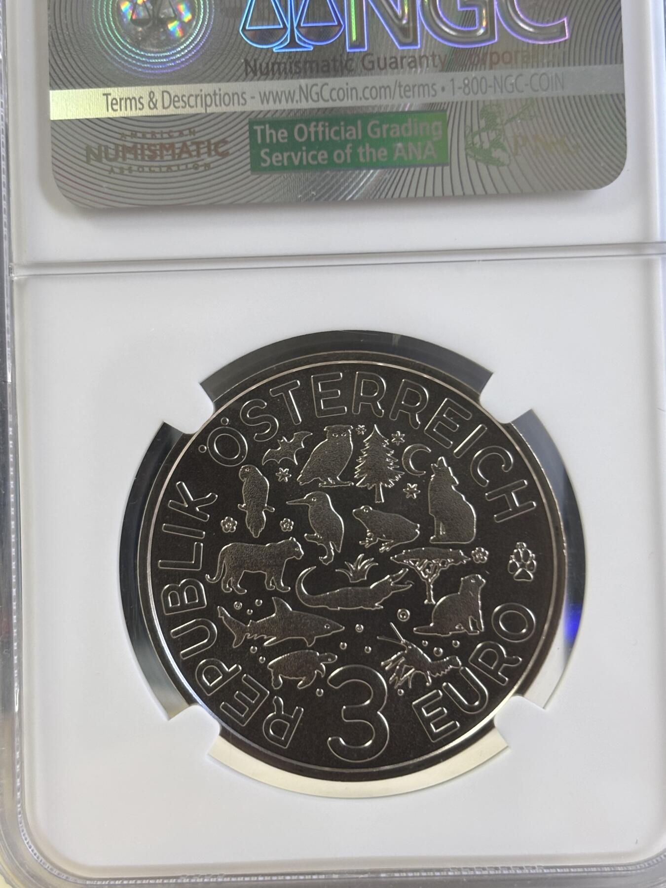 第197期拍卖 奥地利2018年多彩动物系列6夜光鹦鹉荧光效果彩币NGC-MS70首