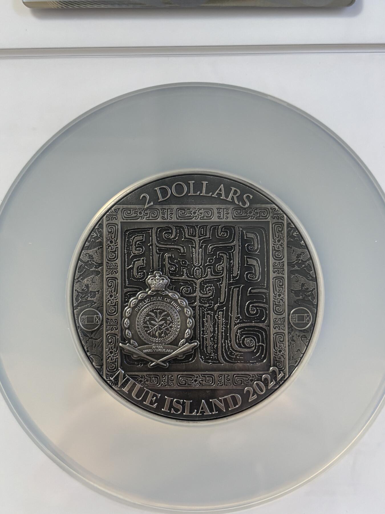 第197期拍卖 纽埃2022年三国群雄五虎上将张飞仿古银铜双金属币NGC-MS70首无盒证书，金属:999银+铜，重量:20克+4.5盎司铜。发行：333枚