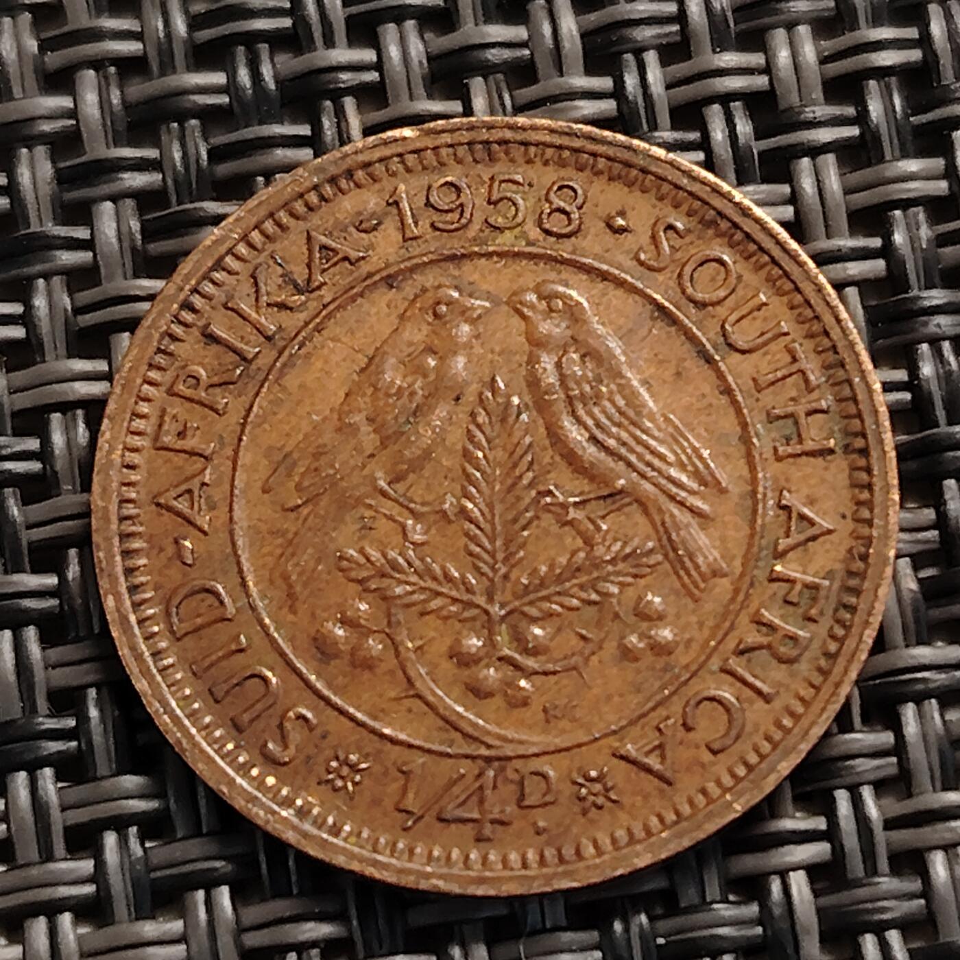 布加迪🐬～世界钱币(上海)🌾第 291 期 /  各国套币和散币 南非🇿🇦 1958年 1/4便士 ~C9