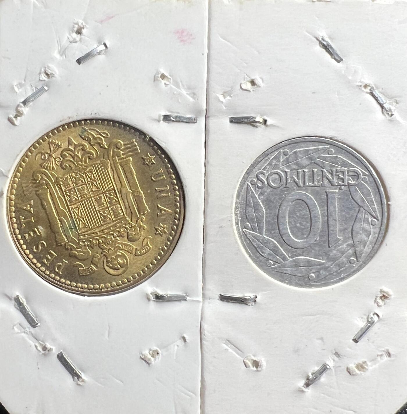 西班牙佛朗哥时期 10 分铝币 + 1 比塞塔黄铜币对装 独裁时代 欧洲钱币