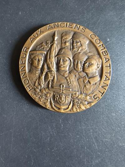 老王徽章第191期 - 法国1931年殖民地博览会大铜章     直径50mm     重量52.7g
