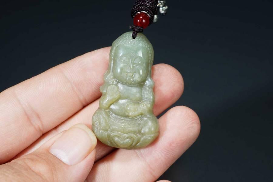 上海都达杂项专场六十六【全场包邮】 天然和田玉精雕《宝宝佛》挂件 附鉴定证书66-139