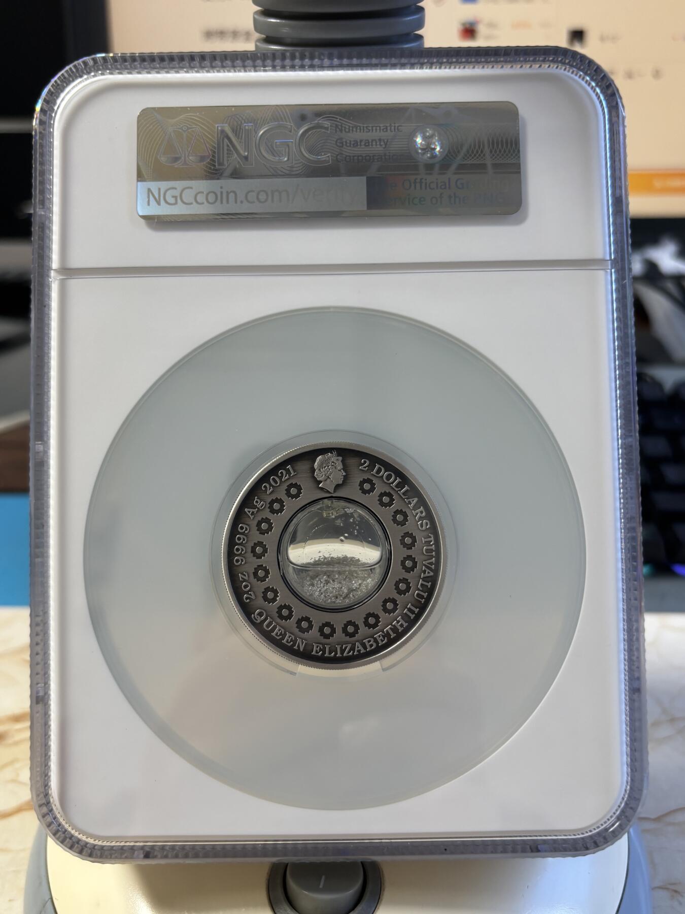 第197期拍卖 图瓦卢2021月亮眼泪镶银颗粒仿古银币NGC-MS70，999银，2盎司，发行2500枚