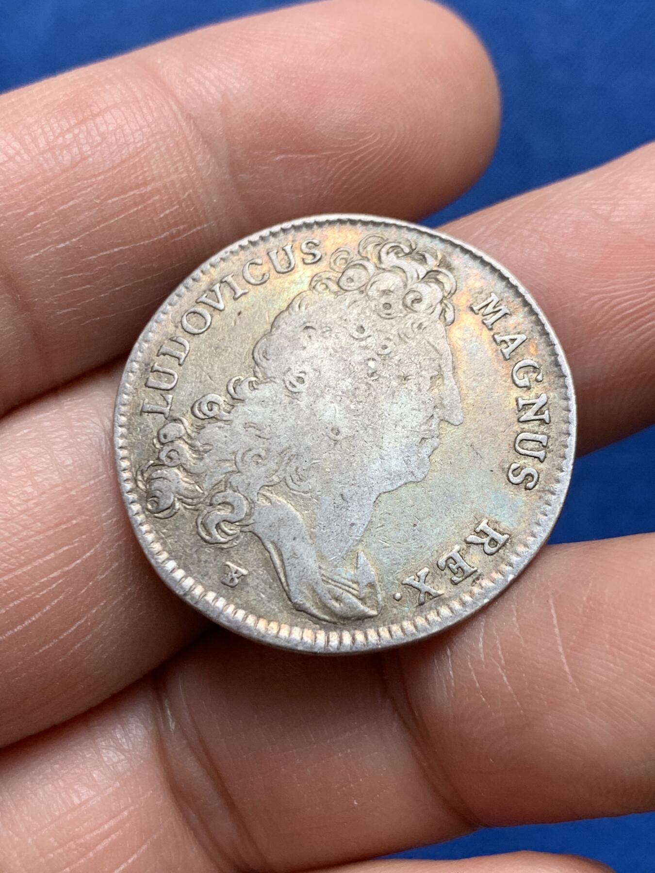 《竞宝斋》第477场 周日，周一 2场连拍 （全场包邮）欢迎送拍 法国1704年路易十四头像非凡战争银质代币，6.1g，28.3mm