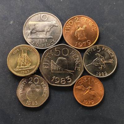 【全场包邮】纯粹捡漏拍518场 - 根西1979-1984年7枚套币-含1镑皇家海军新月号纪念币