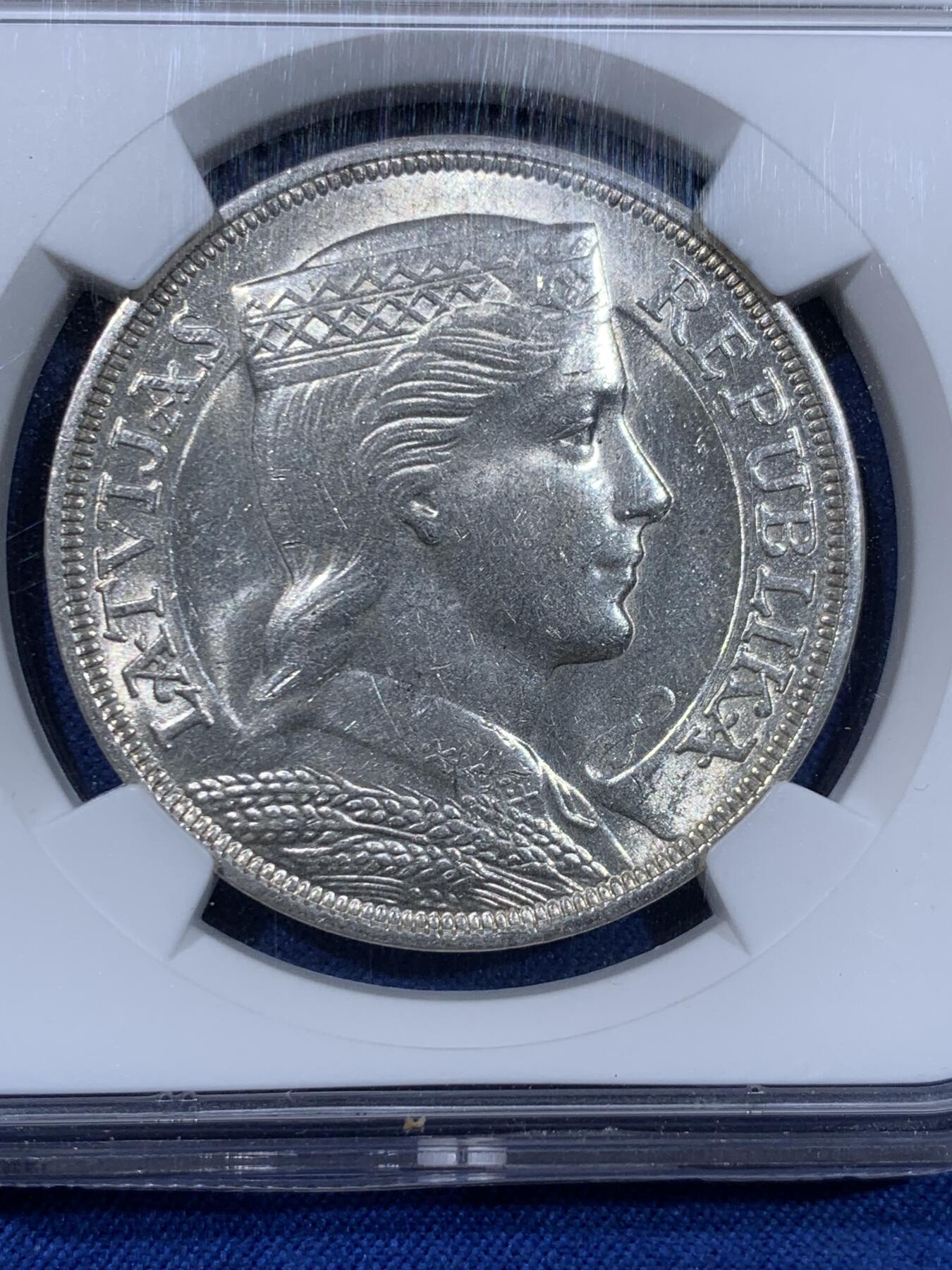 《竞宝斋》第477场 周日，周一 2场连拍 （全场包邮）欢迎送拍 NGC MS62 拉脱维亚1931年5拉特银币，未流通品相，收藏价值极高