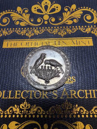 长老汇马年精选第十六场拍卖 - 1920-30德国柏林金丝雀养殖协会银章，22.56克，40MM