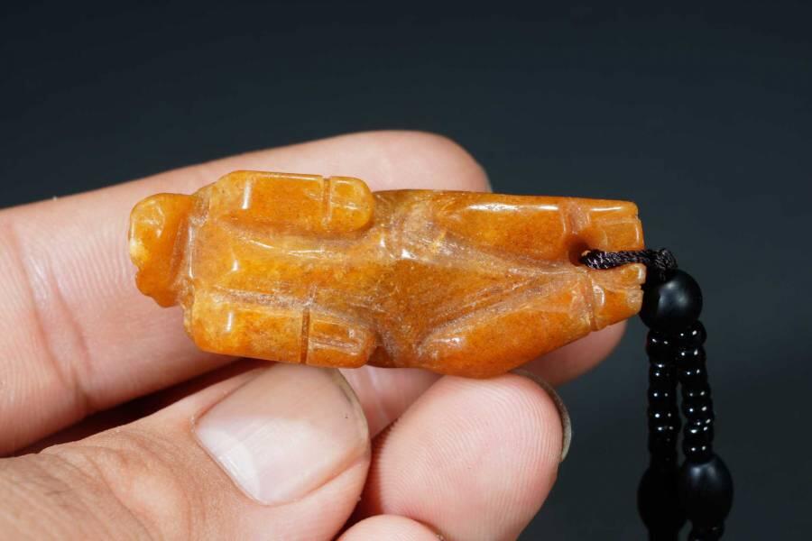 上海都达杂项专场六十六【全场包邮】 手工雕黄龙玉精雕《山羊》挂件63-60