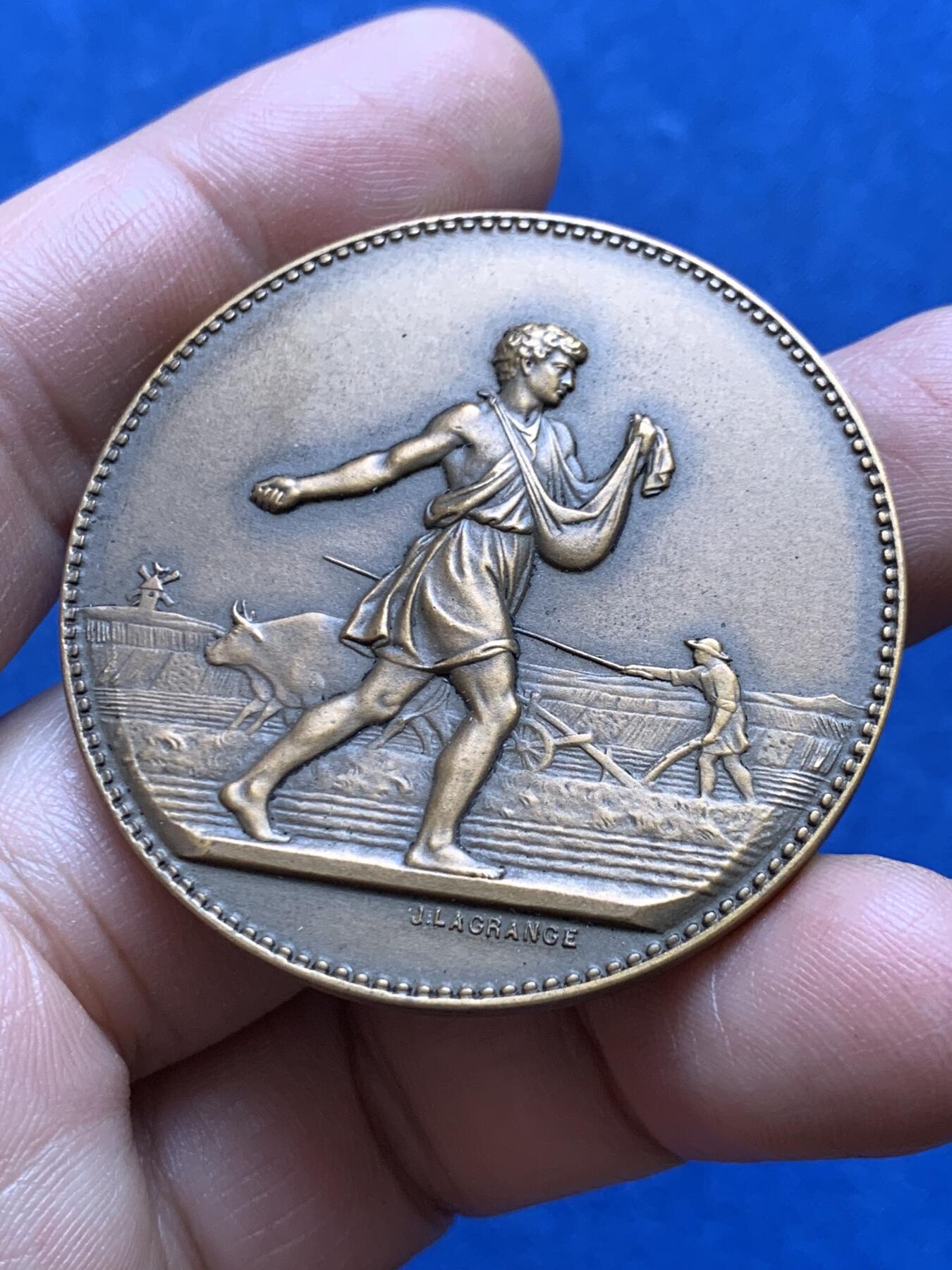 《竞宝斋》第477场 周日，周一 2场连拍 （全场包邮）欢迎送拍 法国播种者农业铜章 40.6克 45.5mm 铜标边铭 带盒