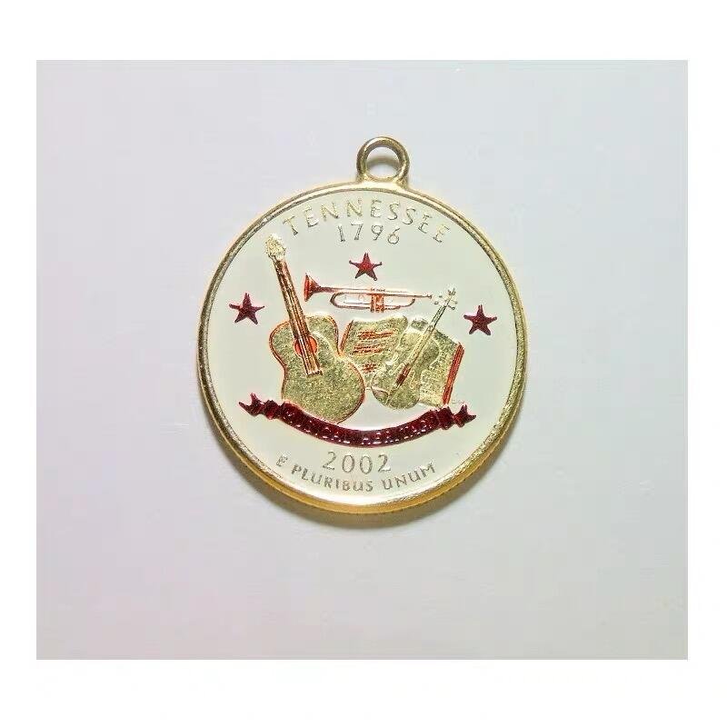 纯手工 美国2002年田纳西州 华盛顿琅彩镀金高浮雕精制币章吊坠  25MM